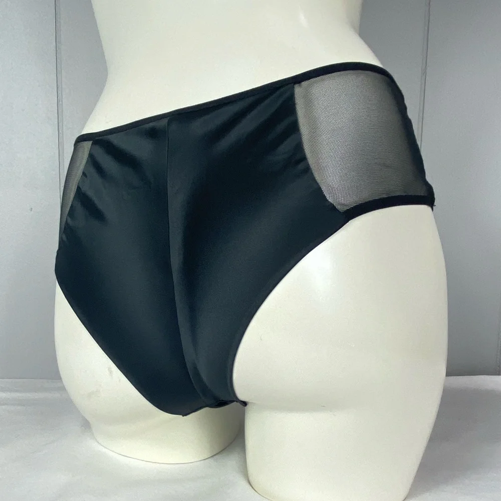 Victoria’s Secret Black Velvet Trim Mid-Rise Cheeky Panty - Picture 3 of 5